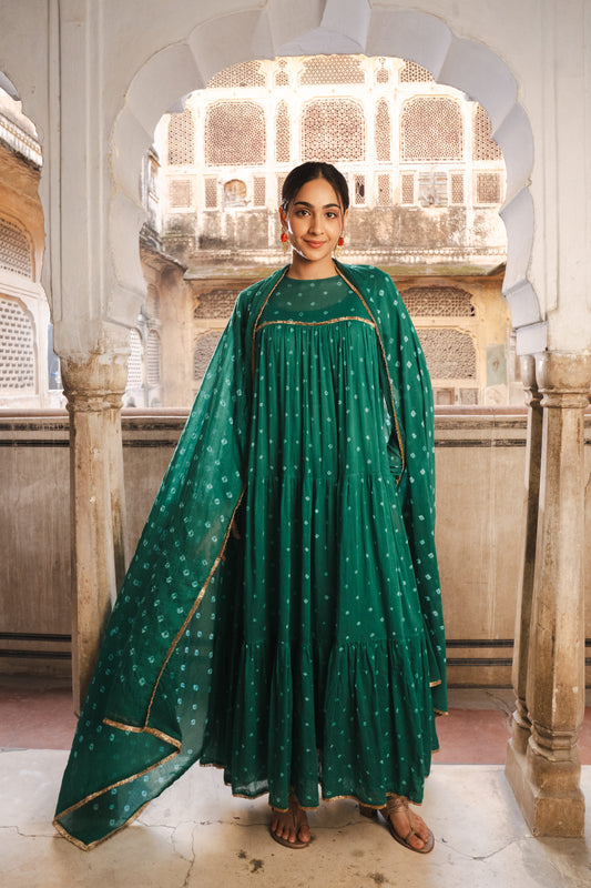 Mul bandhej Rama green dupatta